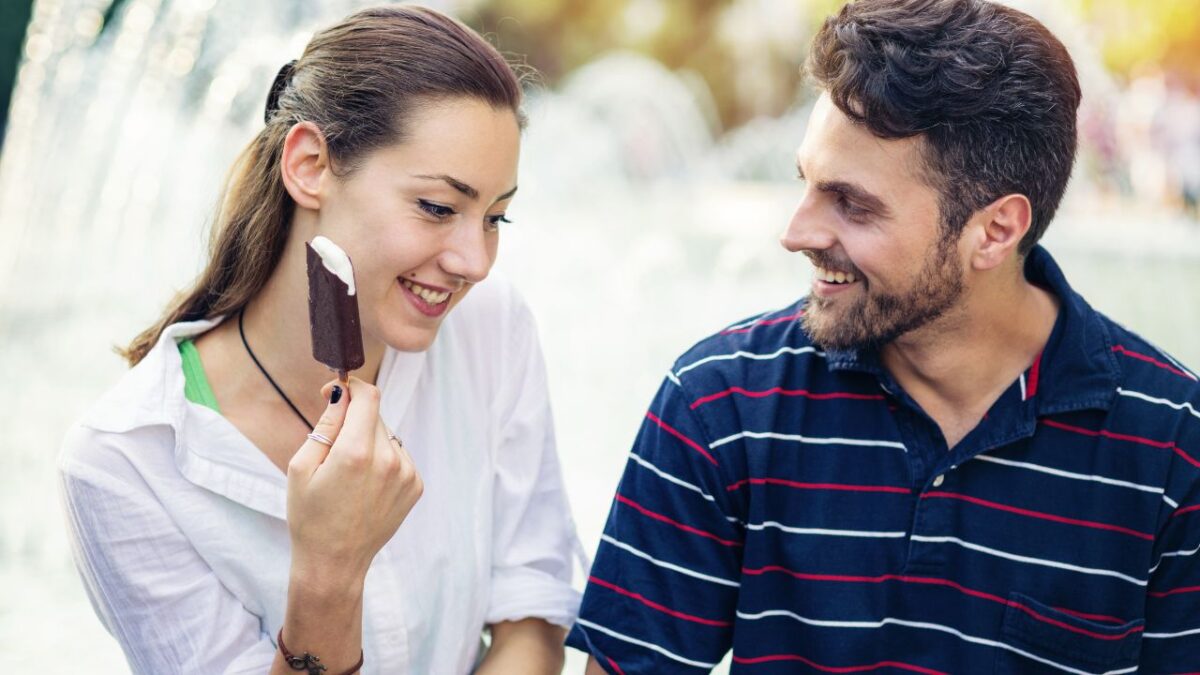 Homme troublé par une femme les 10 signes typiques